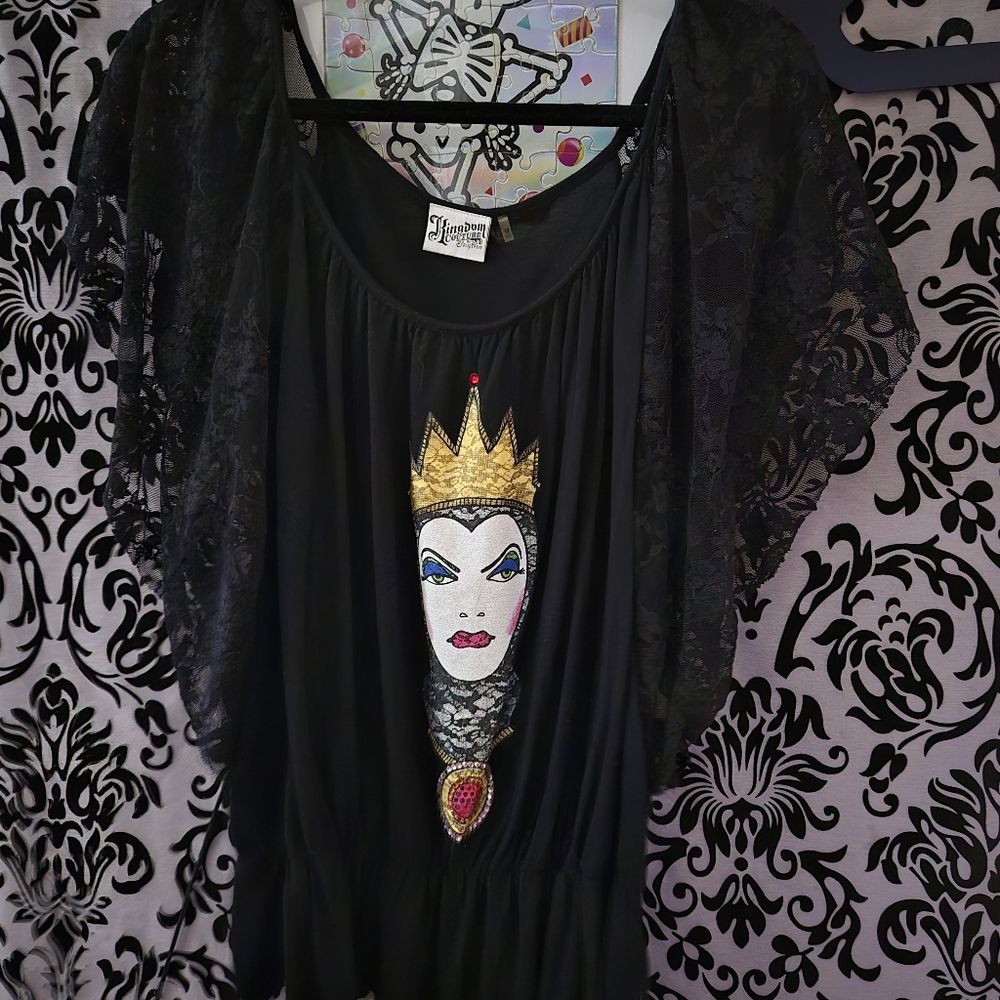 Villain EVIL WICKED QUEEN Rhinestone Top Women Snow White Disney Vault Store M